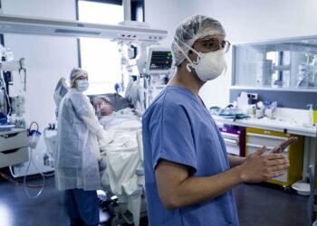 Argentina amplía la modalidad de confirmación de casos y suma el «nexo epidemiológico»