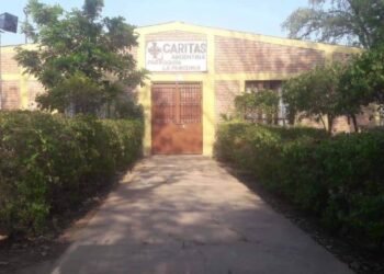 ¿PUEDEN DESALOJAR A CARITAS DE LA AV. 20 DE FEBRERO?