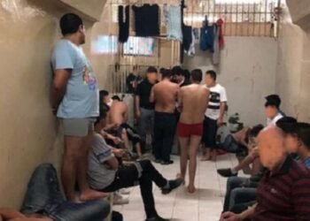 Dejó en coma a la bebé de su novia: presos lo cocinaron con agua hirviendo