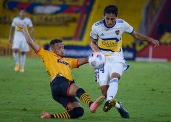 Boca dio un paso en falso en la complicada visita al ahora líder Barcelona, de Ecuador