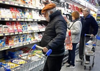 El REM del Banco Central recortó la proyección de crecimiento para 2026 y prevé más inflación y desempleo