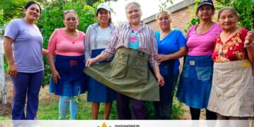 Tartagal: entregaron delantales, mochilas, manteles y cofias para los talleres de los CIC Norte y Sur